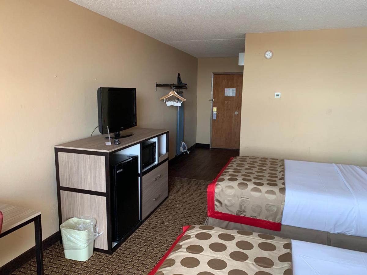 Ramada By Wyndham West Atlantic City Egg Harbor Township Exterior foto