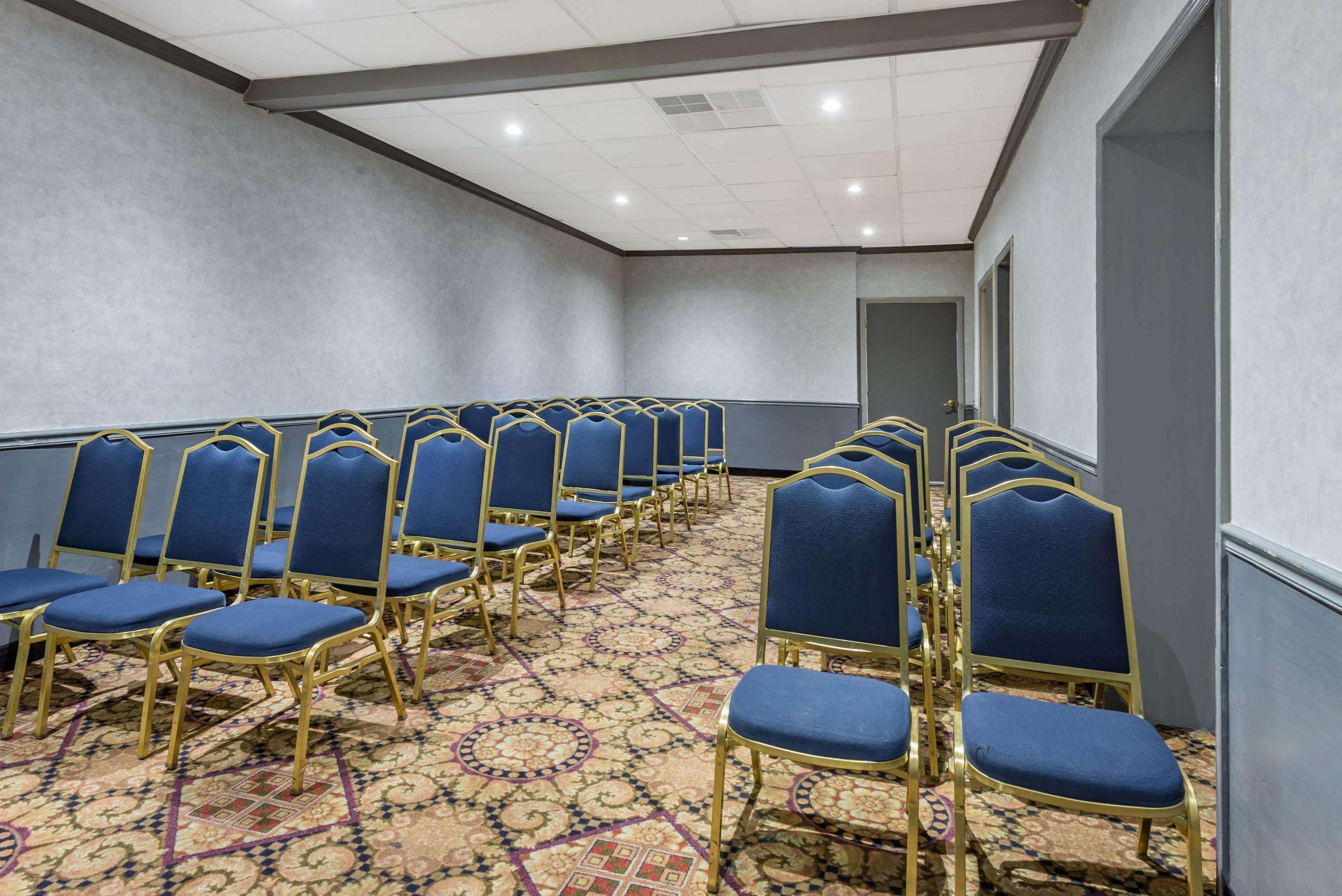 Ramada By Wyndham West Atlantic City Egg Harbor Township Exterior foto