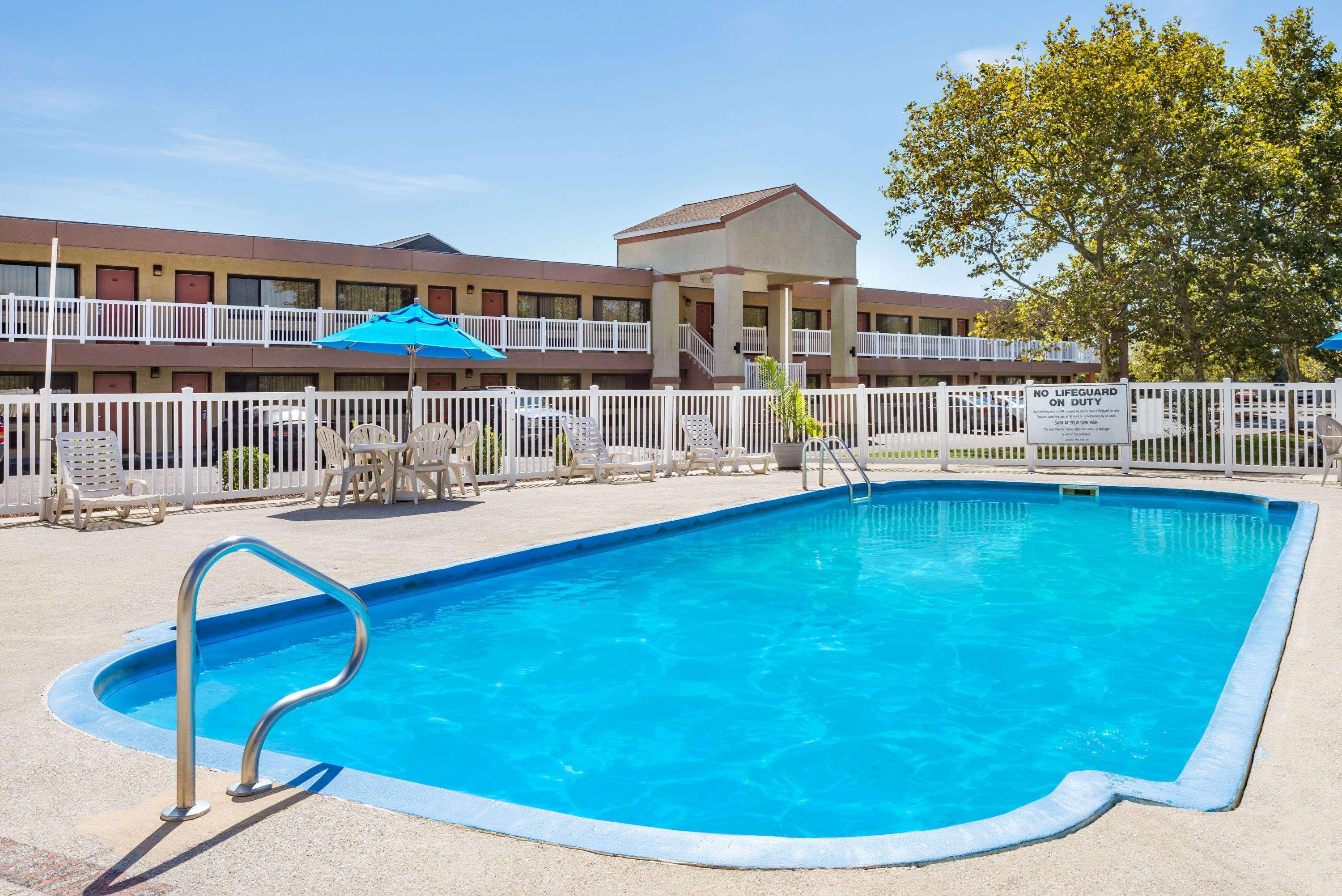 Ramada By Wyndham West Atlantic City Egg Harbor Township Exterior foto
