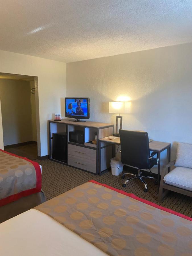 Ramada By Wyndham West Atlantic City Egg Harbor Township Exterior foto
